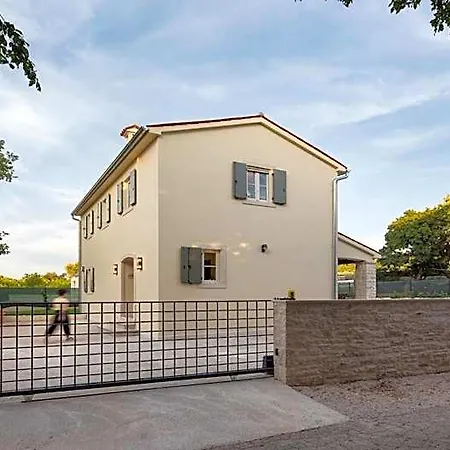 Casa Mostia With Private Pool 4* Buje